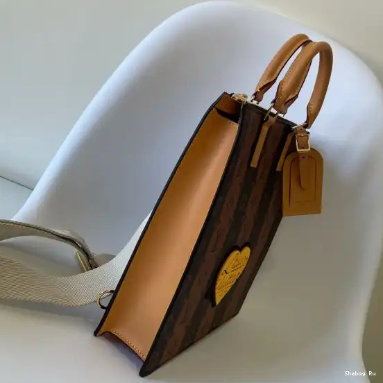 SAC VUITTON PLAT CROSS LOUIS 0706